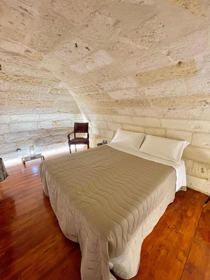 Апартаменты Vohis Luxury House - Fast Wi-Fi & Easy Parking Лечче Экстерьер фото